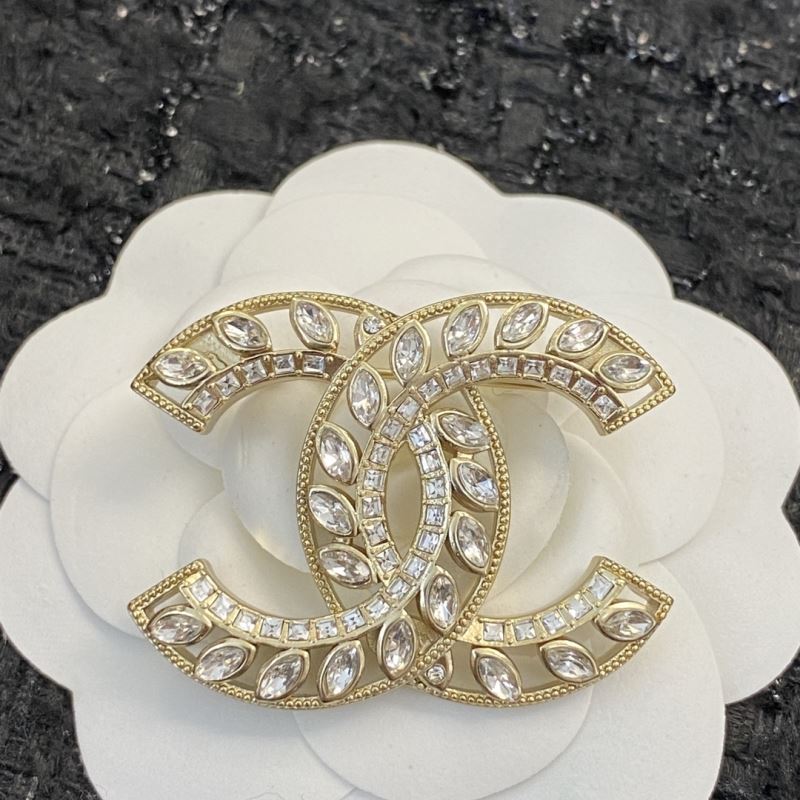 Chanel Brooches - Click Image to Close